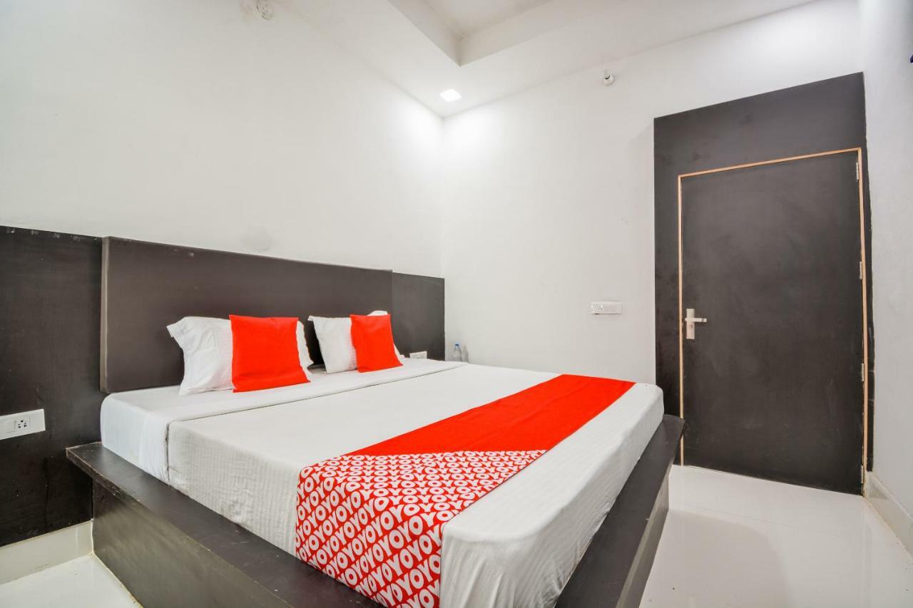 Oyo 43505 Hotel The White House Hisār Esterno foto